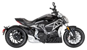 Model Ducati X Diavel S 1:12