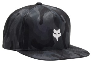 Czapka motocyklowa z daszkiem FOX Camo Tech
